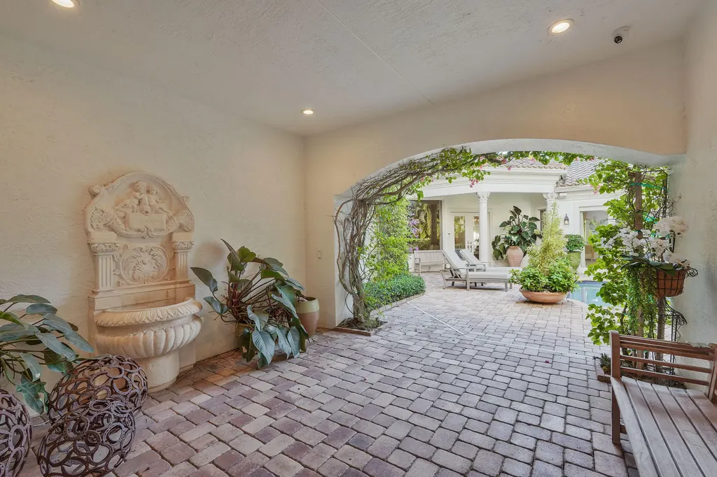 2508 Mizner Lake Court Wellington FL 33414