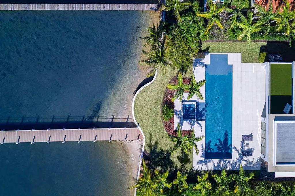 807 N Atlantic Drive Lantana FL 33462