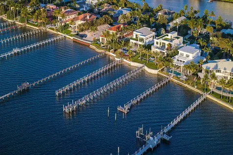 807 N Atlantic Drive Lantana FL 33462