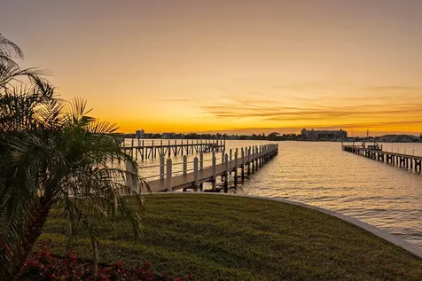 807 N Atlantic Drive Lantana FL 33462
