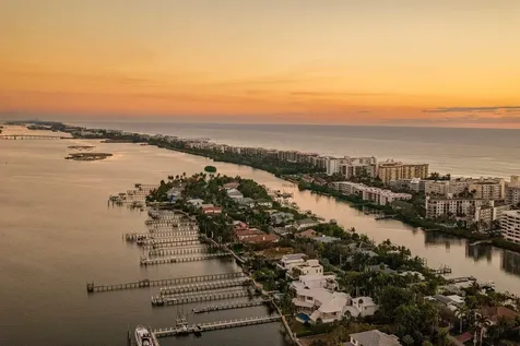 807 N Atlantic Drive Lantana FL 33462