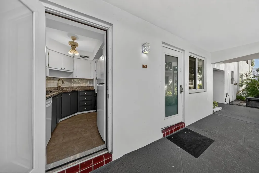 2151 NE 42 Nd Court Lighthouse Point FL 33064