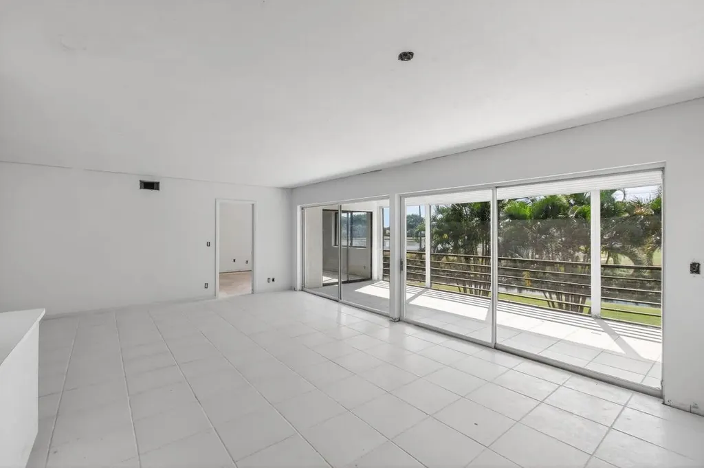 5771 Fairway Park Court Boynton Beach FL 33437