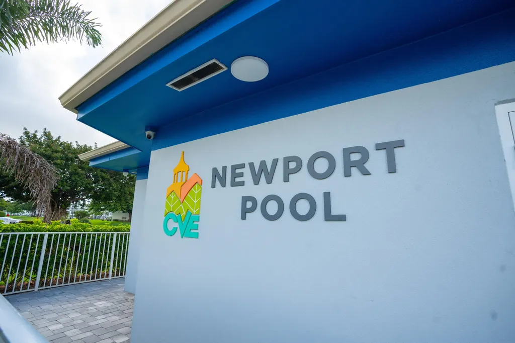 107 Prescott E Deerfield Beach FL 33442