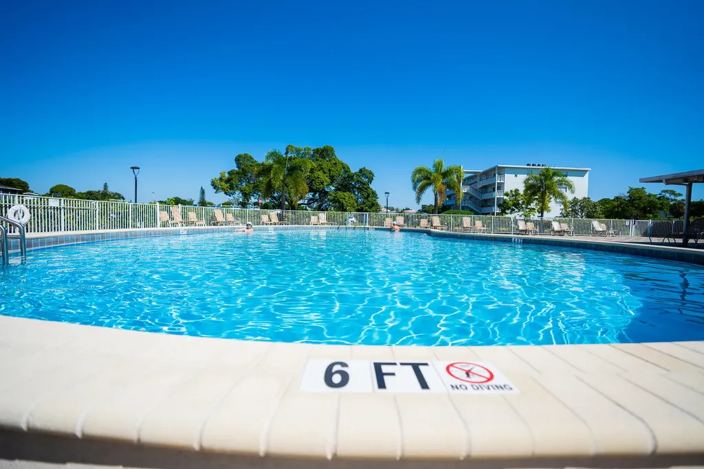107 Prescott E Deerfield Beach FL 33442