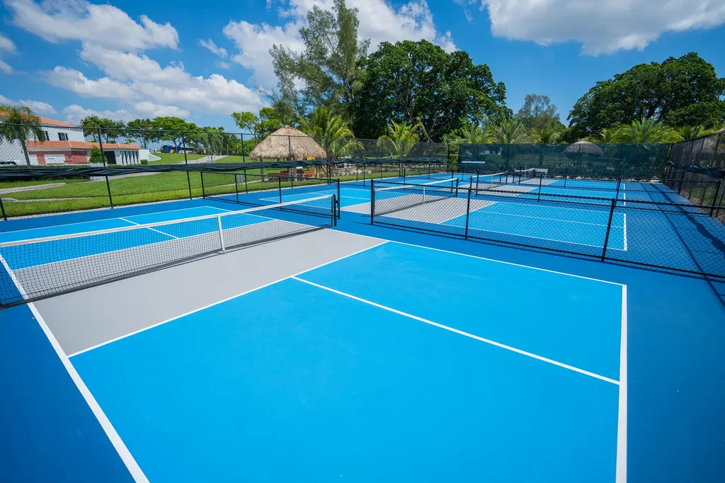 107 Prescott E Deerfield Beach FL 33442