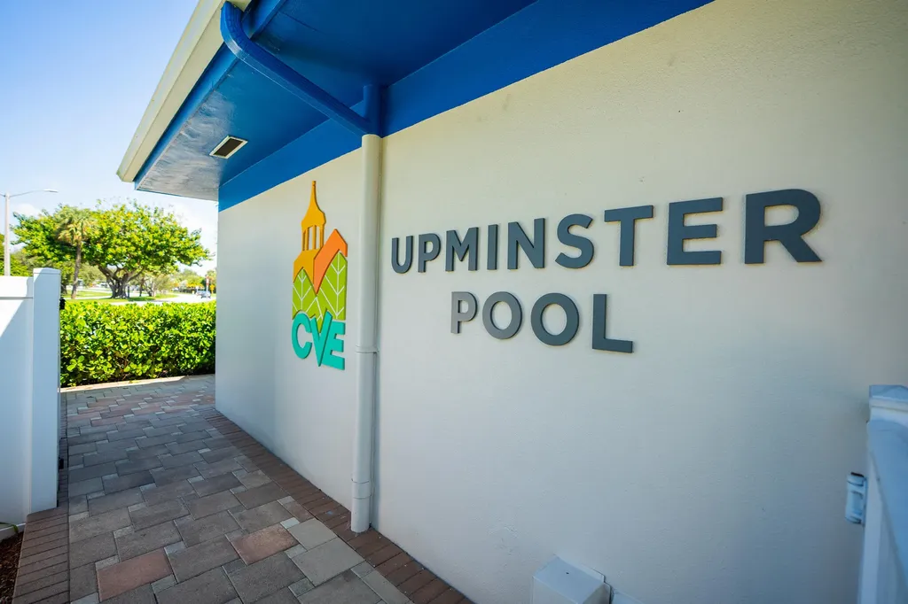 107 Prescott E Deerfield Beach FL 33442