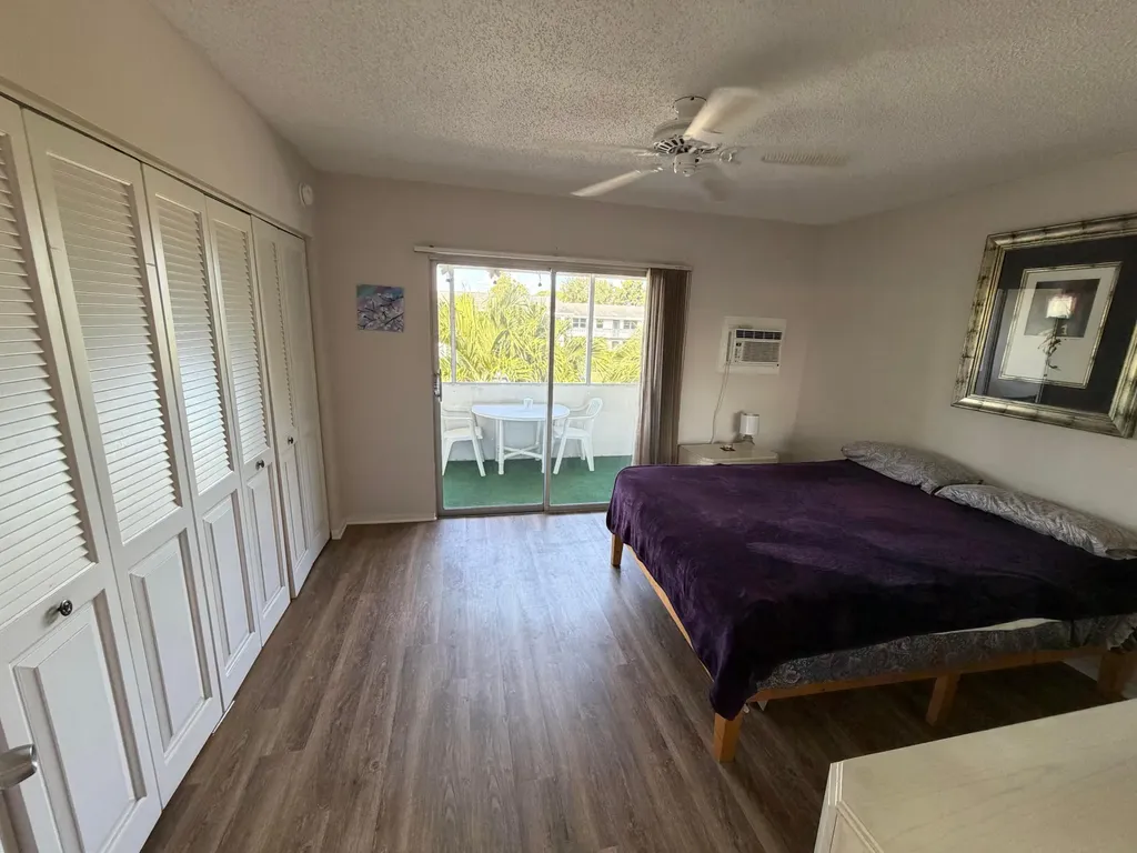 107 Prescott E Deerfield Beach FL 33442