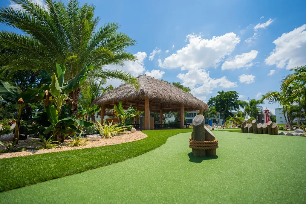 107 Prescott E Deerfield Beach FL 33442