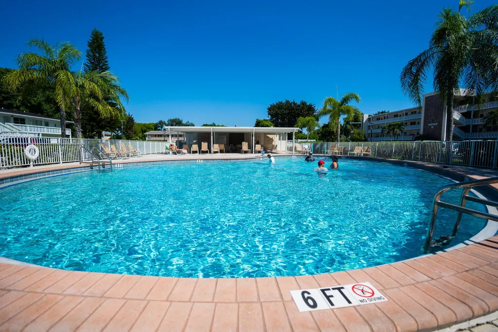 107 Prescott E Deerfield Beach FL 33442