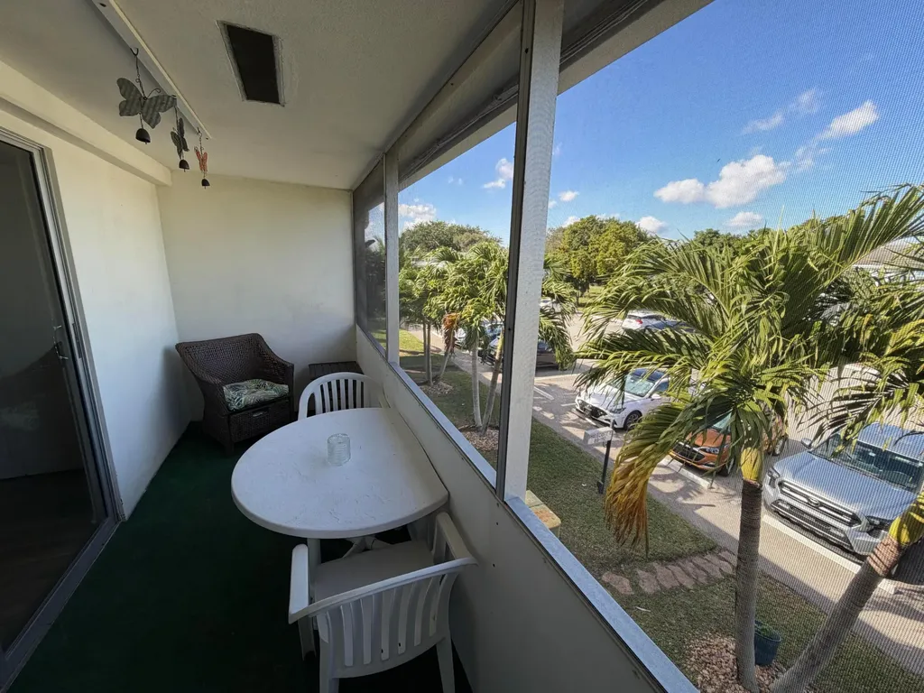 107 Prescott E Deerfield Beach FL 33442