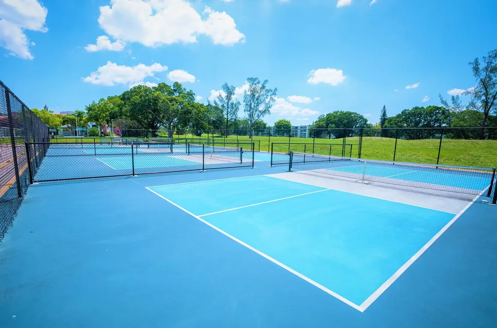 107 Prescott E Deerfield Beach FL 33442