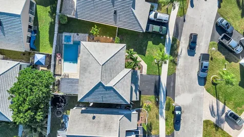5216 NW 55th Street Coconut Creek FL 33073