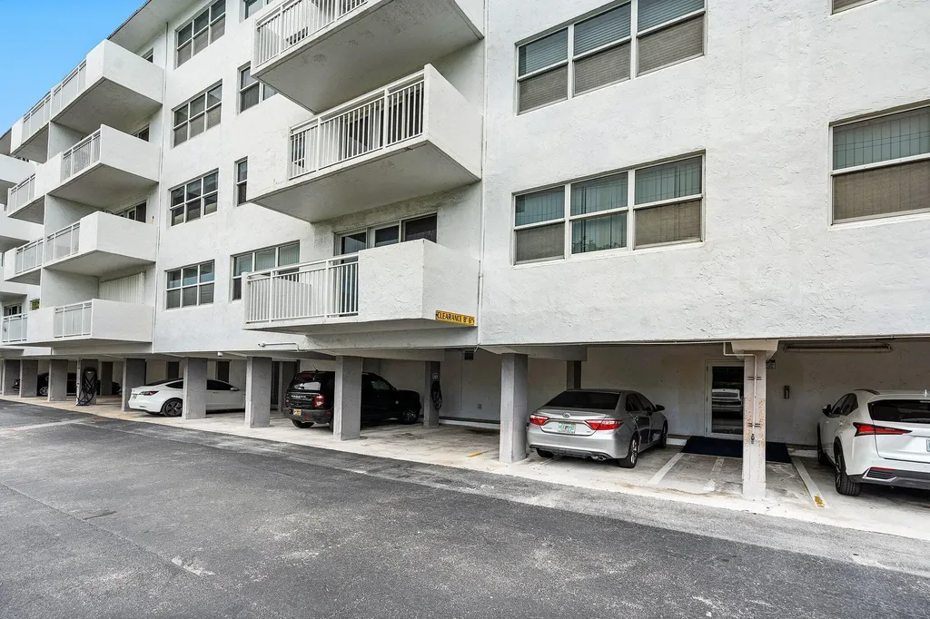 550 Bayshore Drive Fort Lauderdale FL 33304