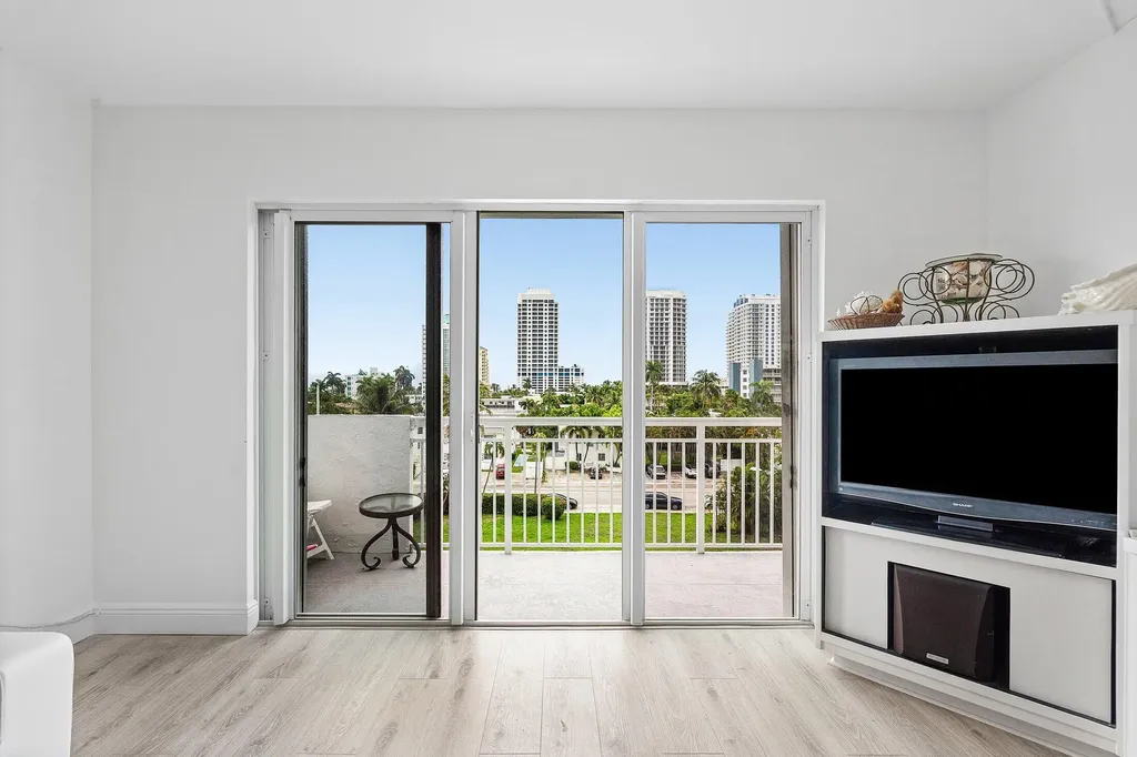 550 Bayshore Drive Fort Lauderdale FL 33304