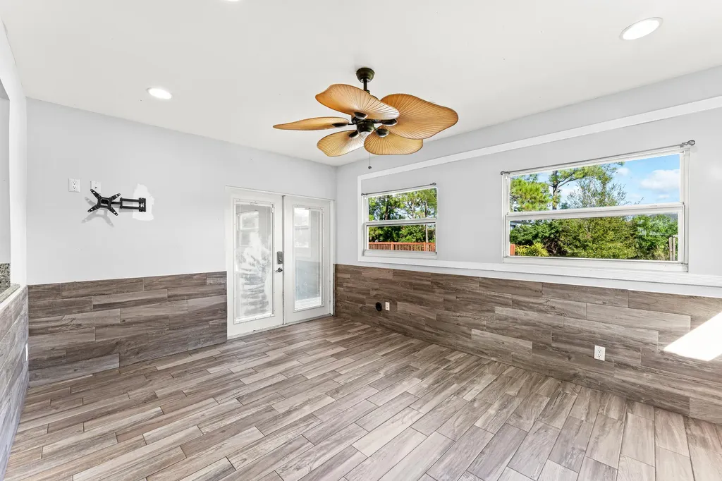 13587 76th Road N The Acreage FL 33412