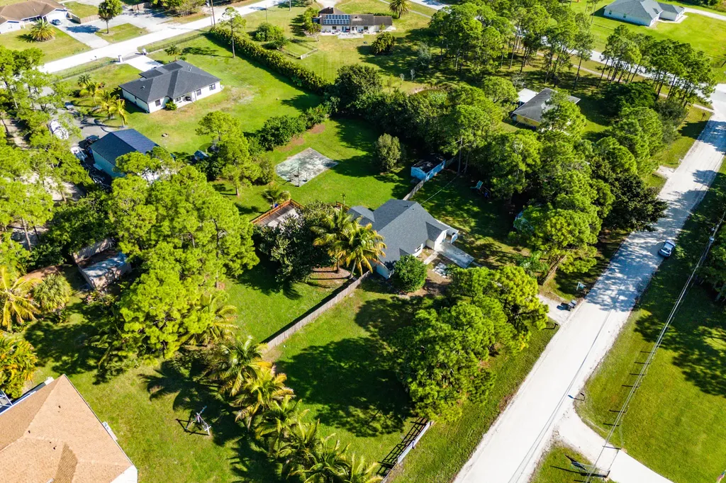 13587 76th Road N The Acreage FL 33412