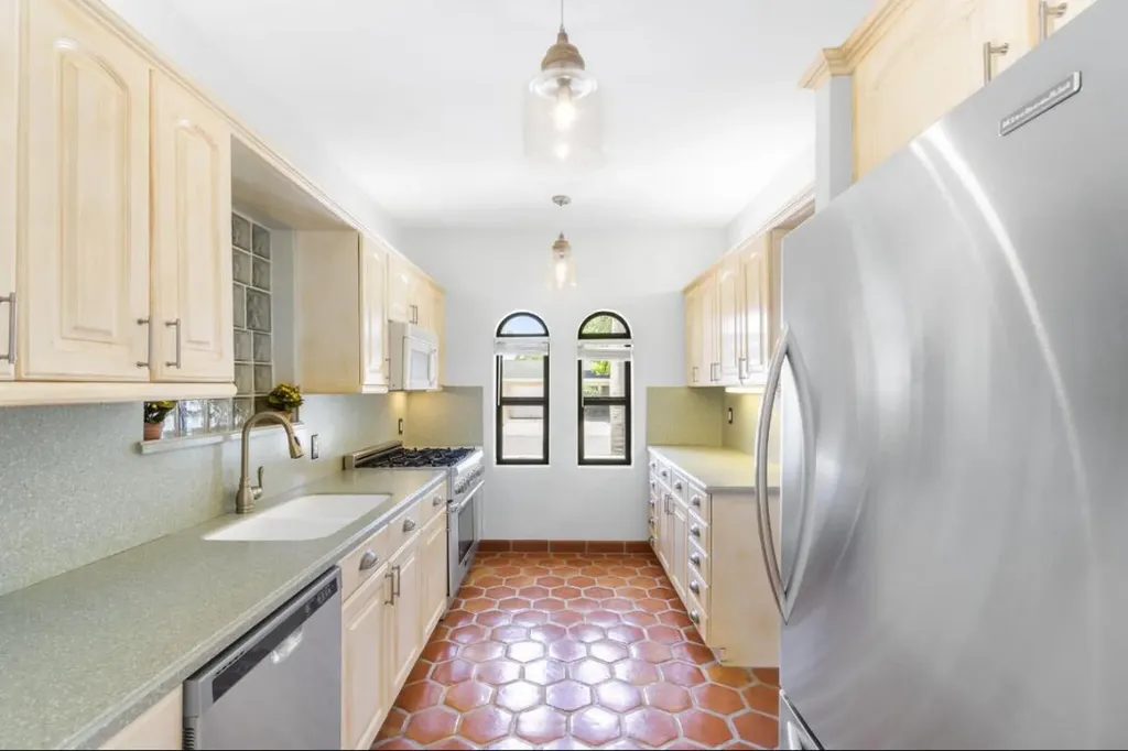 400 33rd Street West Palm Beach FL 33407