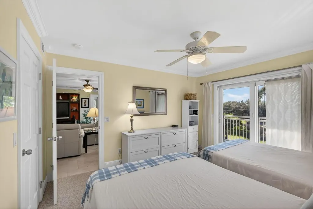 129 S Golfview Road Lake Worth Beach FL 33460