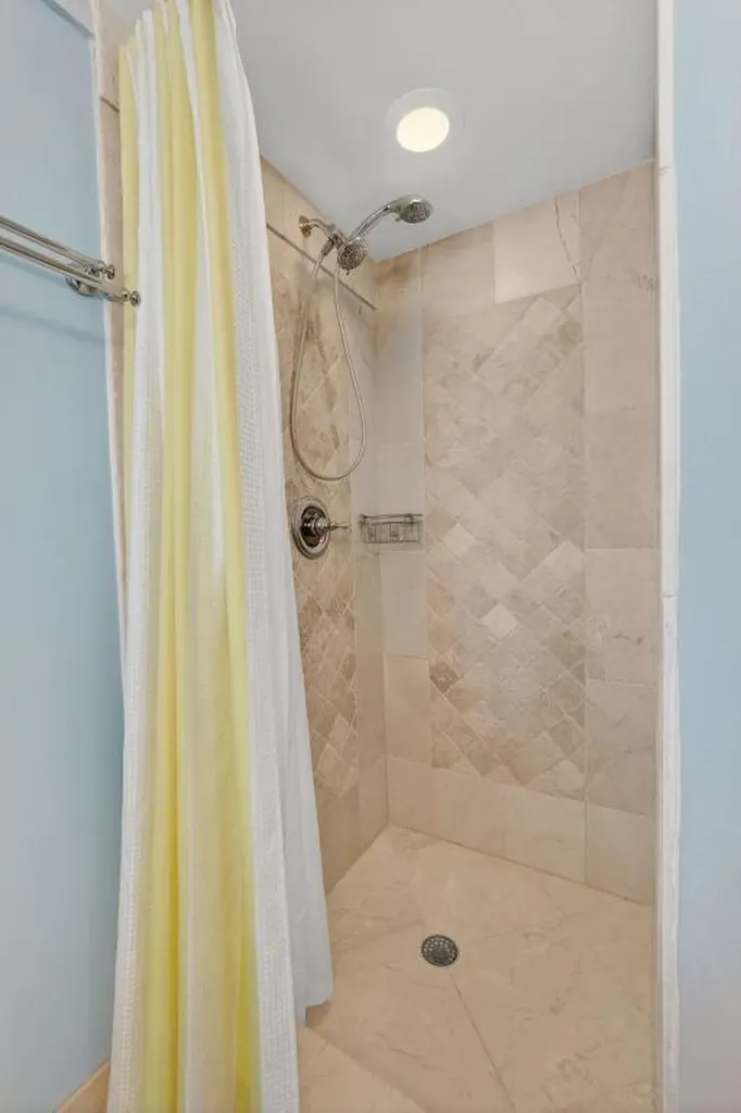 129 S Golfview Road Lake Worth Beach FL 33460