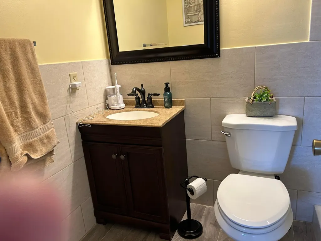 3070 Cornwall D Boca Raton FL 33434