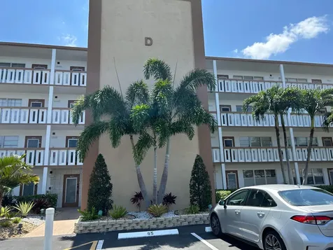 3070 Cornwall D Boca Raton FL 33434