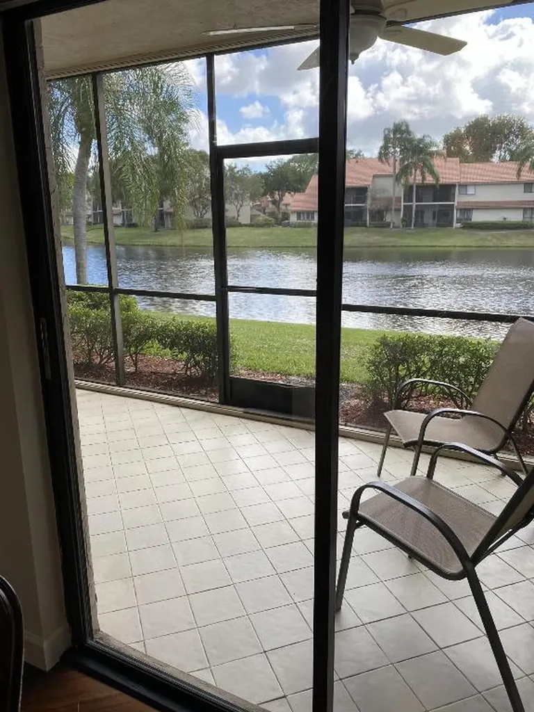 5621 Coach House Circle Boca Raton FL 33486