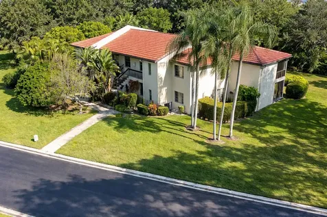 8305 Casa Del Lago Boca Raton FL 33433