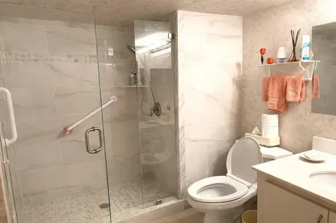 8305 Casa Del Lago Boca Raton FL 33433