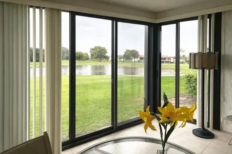 8305 Casa Del Lago Boca Raton FL 33433