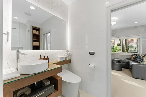 941 Iris Drive Delray Beach FL 33483