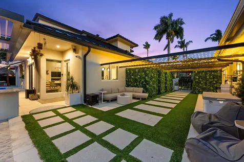 941 Iris Drive Delray Beach FL 33483