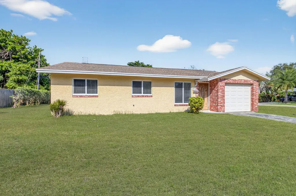 1601 NW 5th Street Boca Raton FL 33486