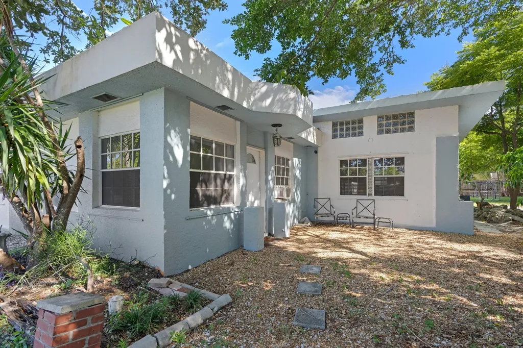 1831 Juno Road North Palm Beach FL 33408