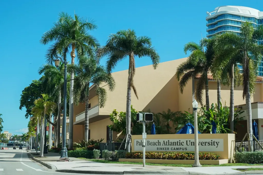 1831 Juno Road North Palm Beach FL 33408