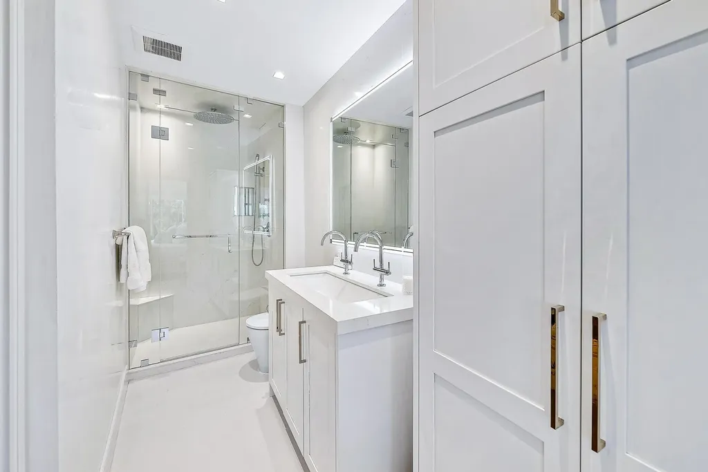 389 S Lake Drive Palm Beach FL 33480