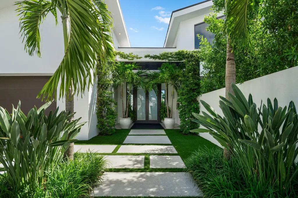 4444 Washington Road West Palm Beach FL 33405