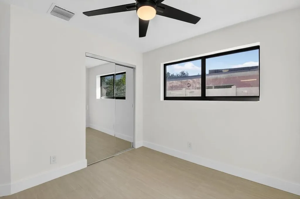 122 SW 9th Avenue Delray Beach FL 33444