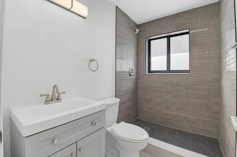 122 SW 9th Avenue Delray Beach FL 33444