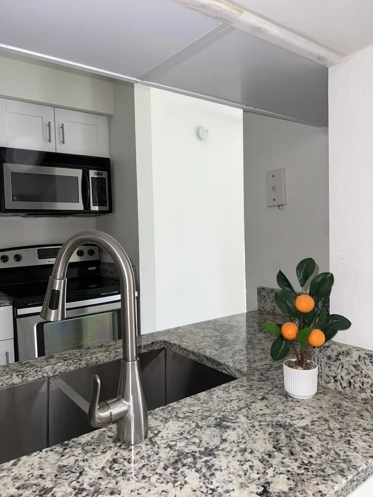 899 Riverside Drive Coral Springs FL 33071