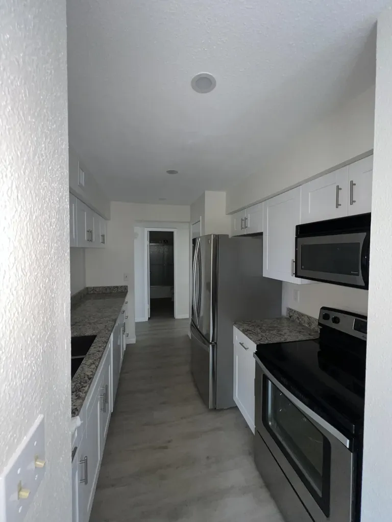 899 Riverside Drive Coral Springs FL 33071