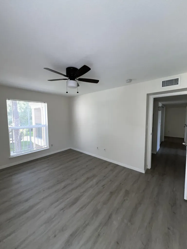 899 Riverside Drive Coral Springs FL 33071