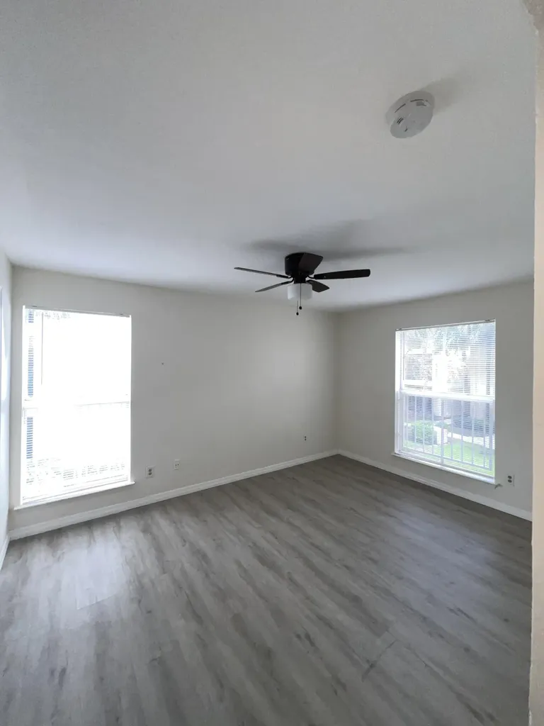 899 Riverside Drive Coral Springs FL 33071