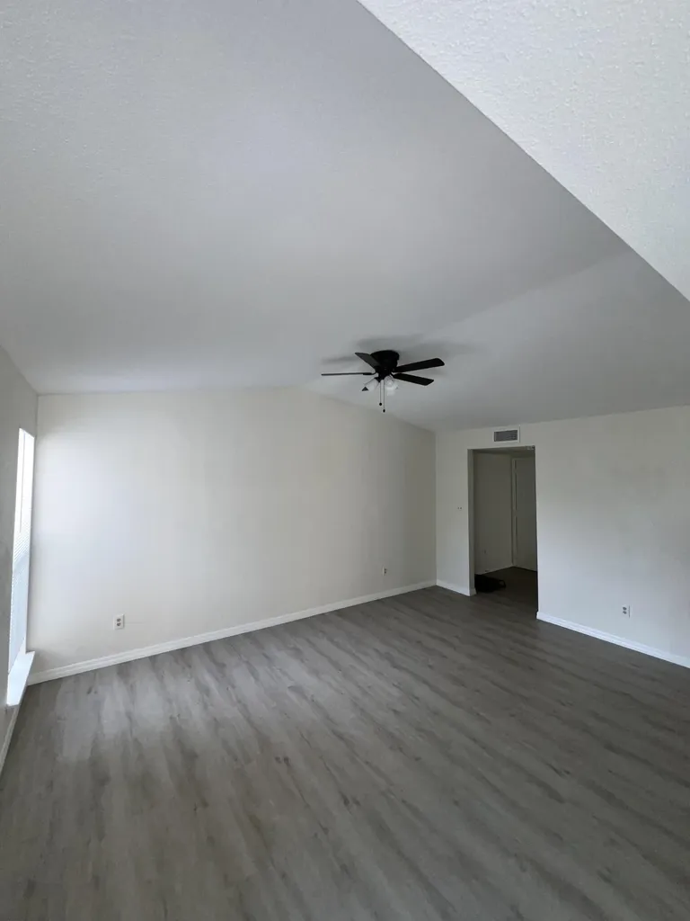 899 Riverside Drive Coral Springs FL 33071