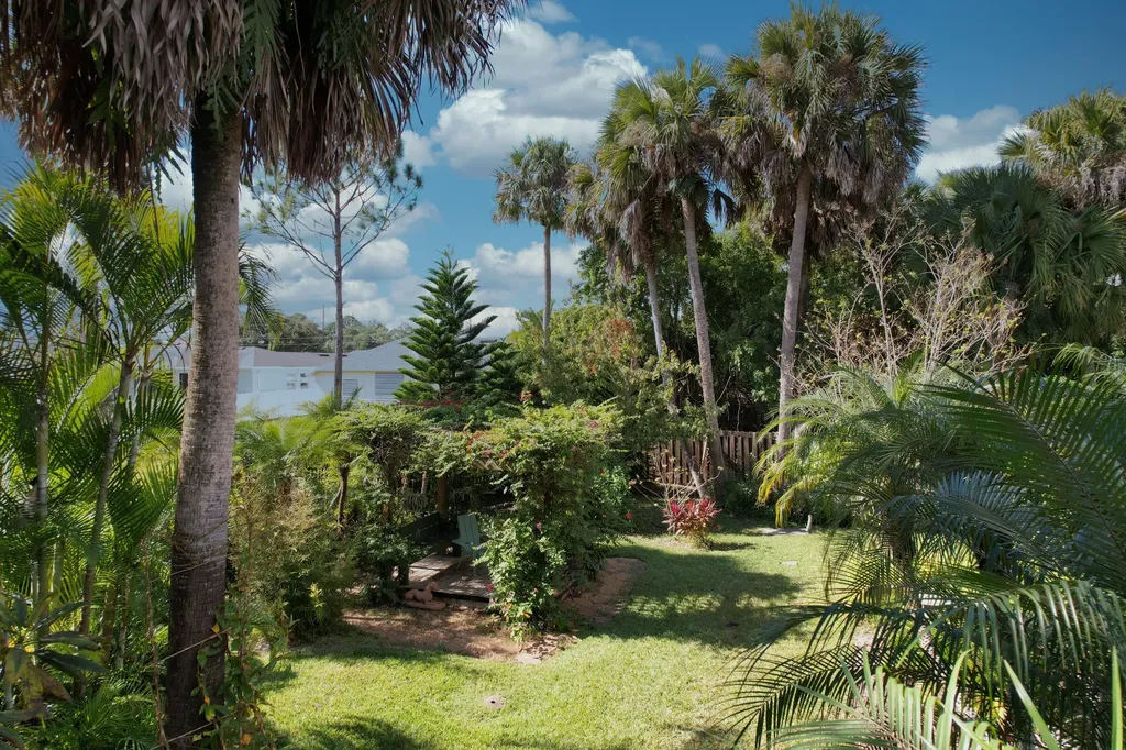 2142 SW Jaguar Avenue Port St Lucie FL 34953