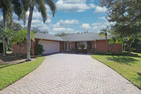 2142 SW Jaguar Avenue Port St Lucie FL 34953