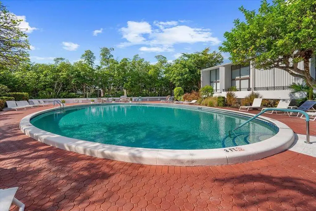 3589 S Ocean Boulevard South Palm Beach FL 33480