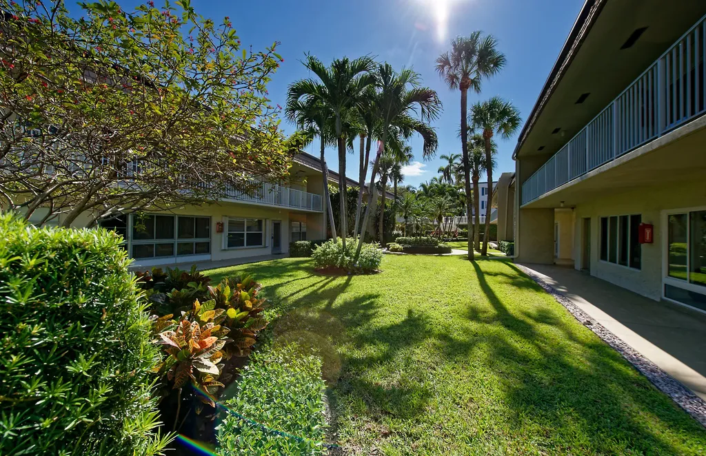 632 Snug Harbor Drive Boynton Beach FL 33435