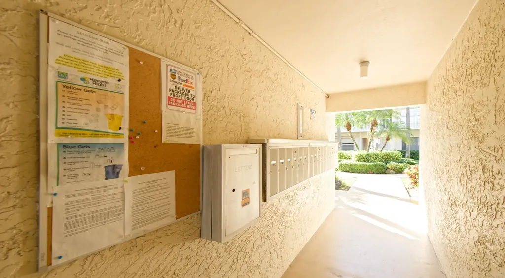 632 Snug Harbor Drive Boynton Beach FL 33435