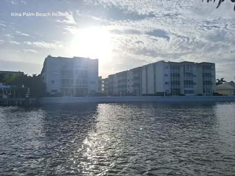 632 Snug Harbor Drive Boynton Beach FL 33435